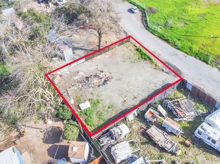 3225 Ermina Dr, Sacramento, CA 95815 Photo