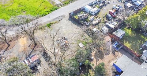 3225 Ermina Dr, Sacramento, CA 95815 Photo