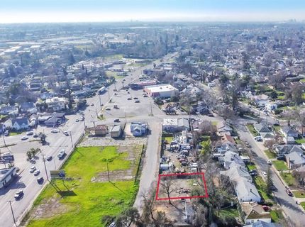 3225 Ermina Dr, Sacramento, CA 95815 Photo