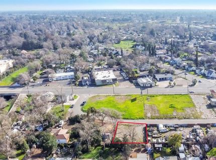 3225 Ermina Dr, Sacramento, CA 95815 Photo