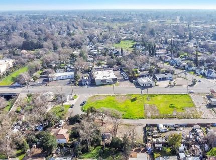 3225 Ermina Dr, Sacramento, CA 95815 Photo