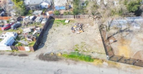 3225 Ermina Dr, Sacramento, CA 95815 Photo