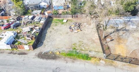 3225 Ermina Dr, Sacramento, CA 95815 Photo