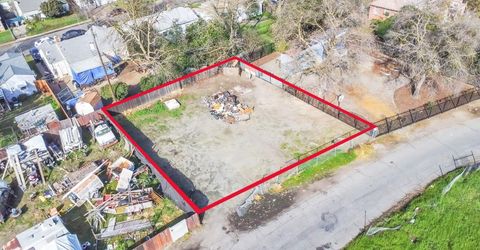 3225 Ermina Dr, Sacramento, CA 95815 Photo