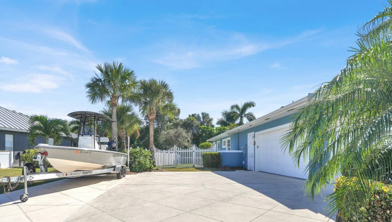 1610 SW Dyer Point Road, Palm City, FL 34990 Photo