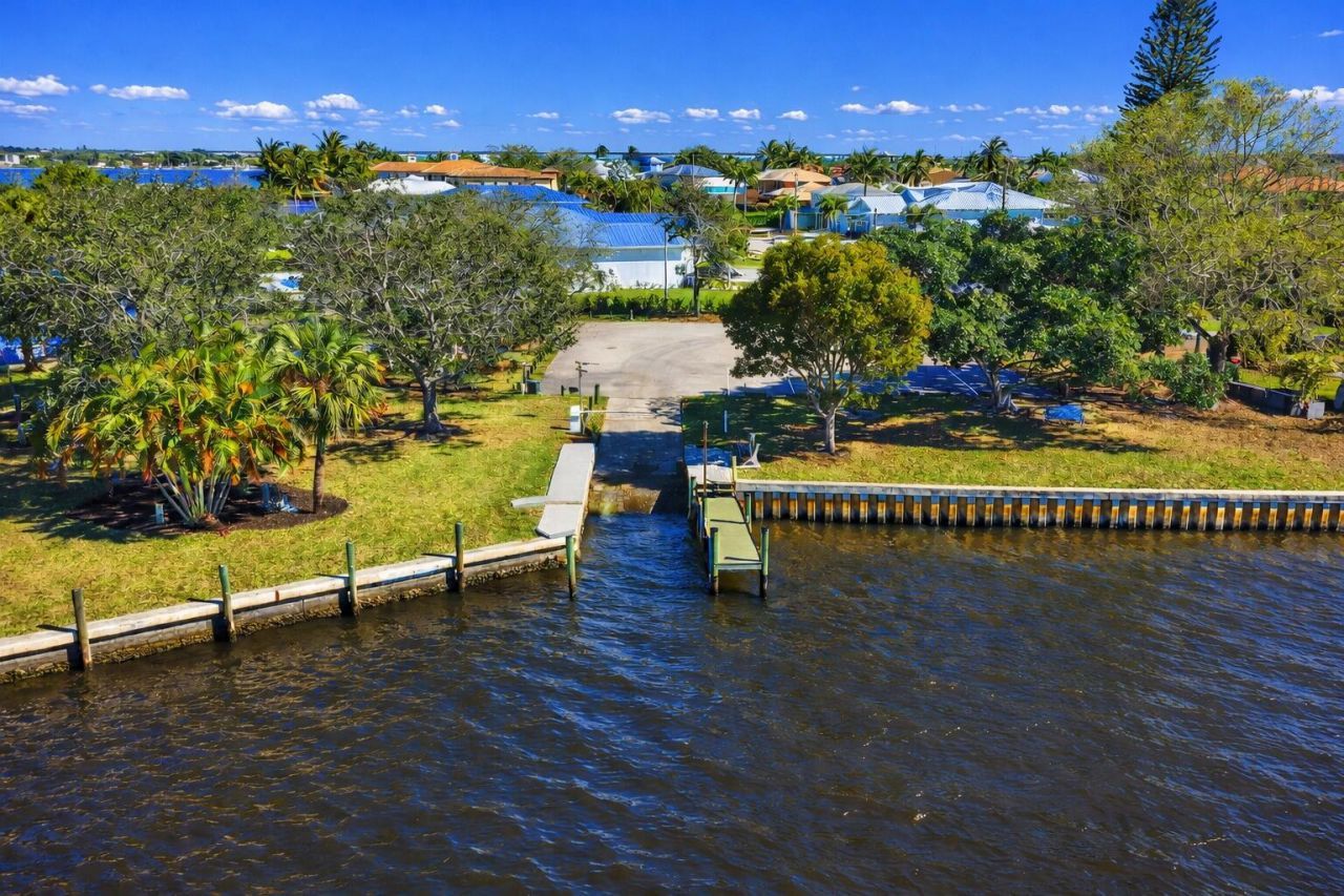 1610 SW Dyer Point Road, Palm City, FL 34990 Photo