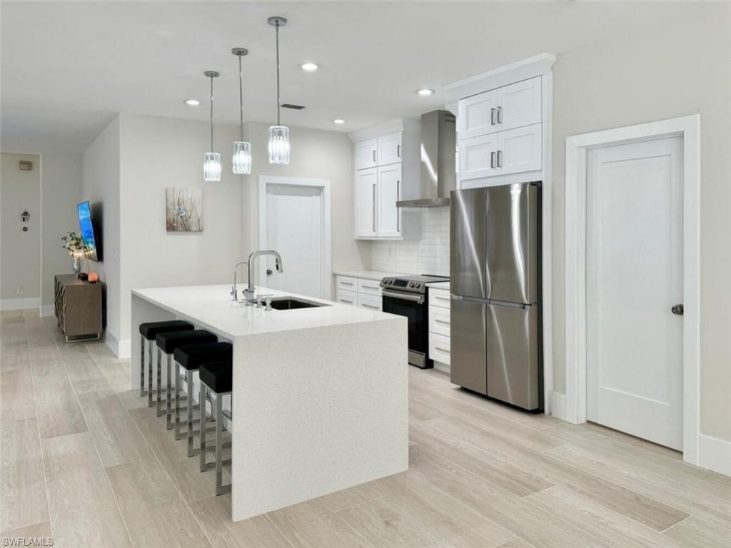 8260 Laurel Lakes Blvd, Naples, FL 34119 Photo