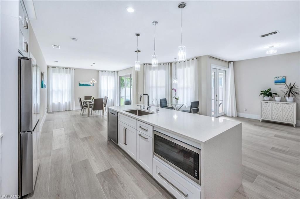 8260 Laurel Lakes Blvd, Naples, FL 34119 Photo