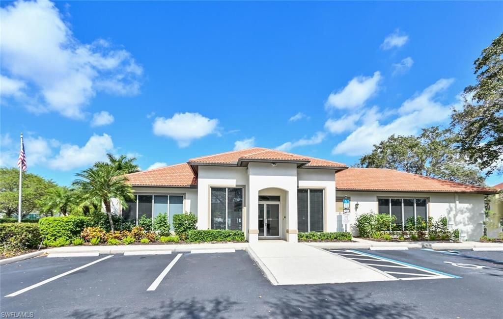 8260 Laurel Lakes Blvd, Naples, FL 34119 Photo