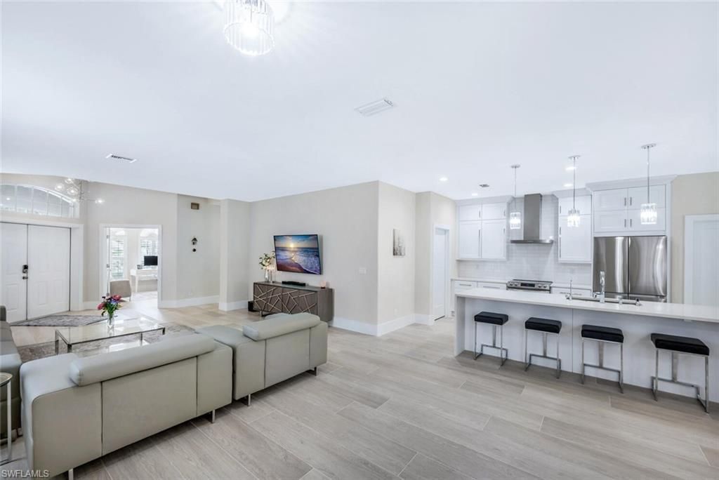 8260 Laurel Lakes Blvd, Naples, FL 34119 Photo