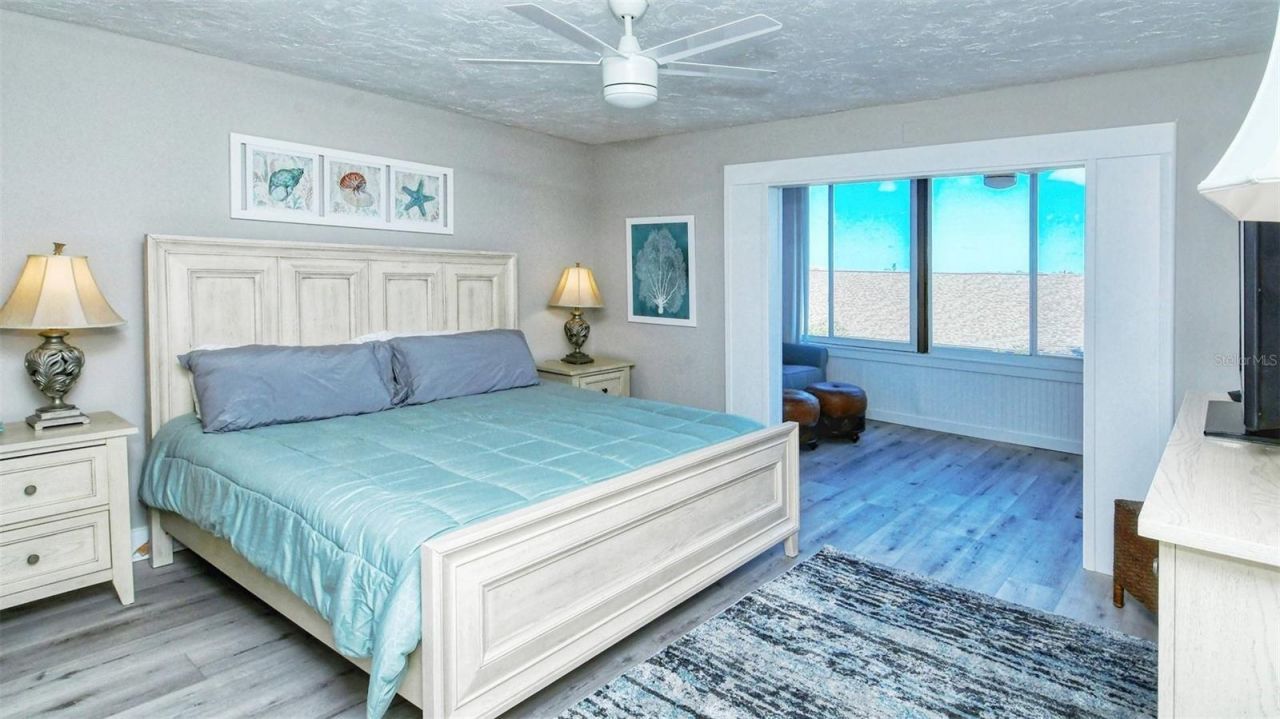 1255 E Peppertree Drive, Unit 305, Sarasota, FL 34242 Photo