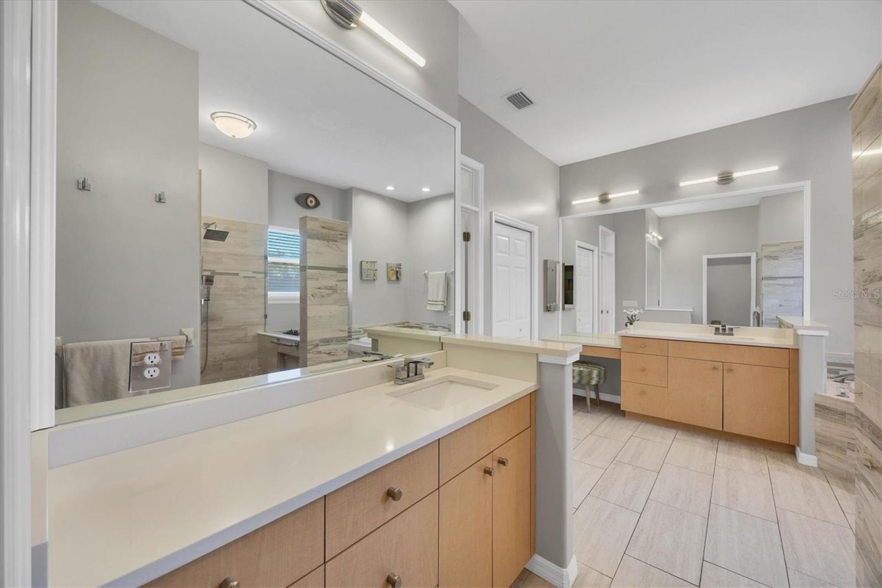 7933 Wyndham Court, University Park, FL 34201 Photo