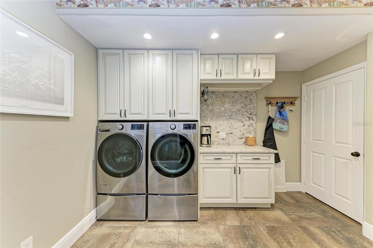 39321 Washington Loop Road, Punta Gorda, FL 33982 Photo