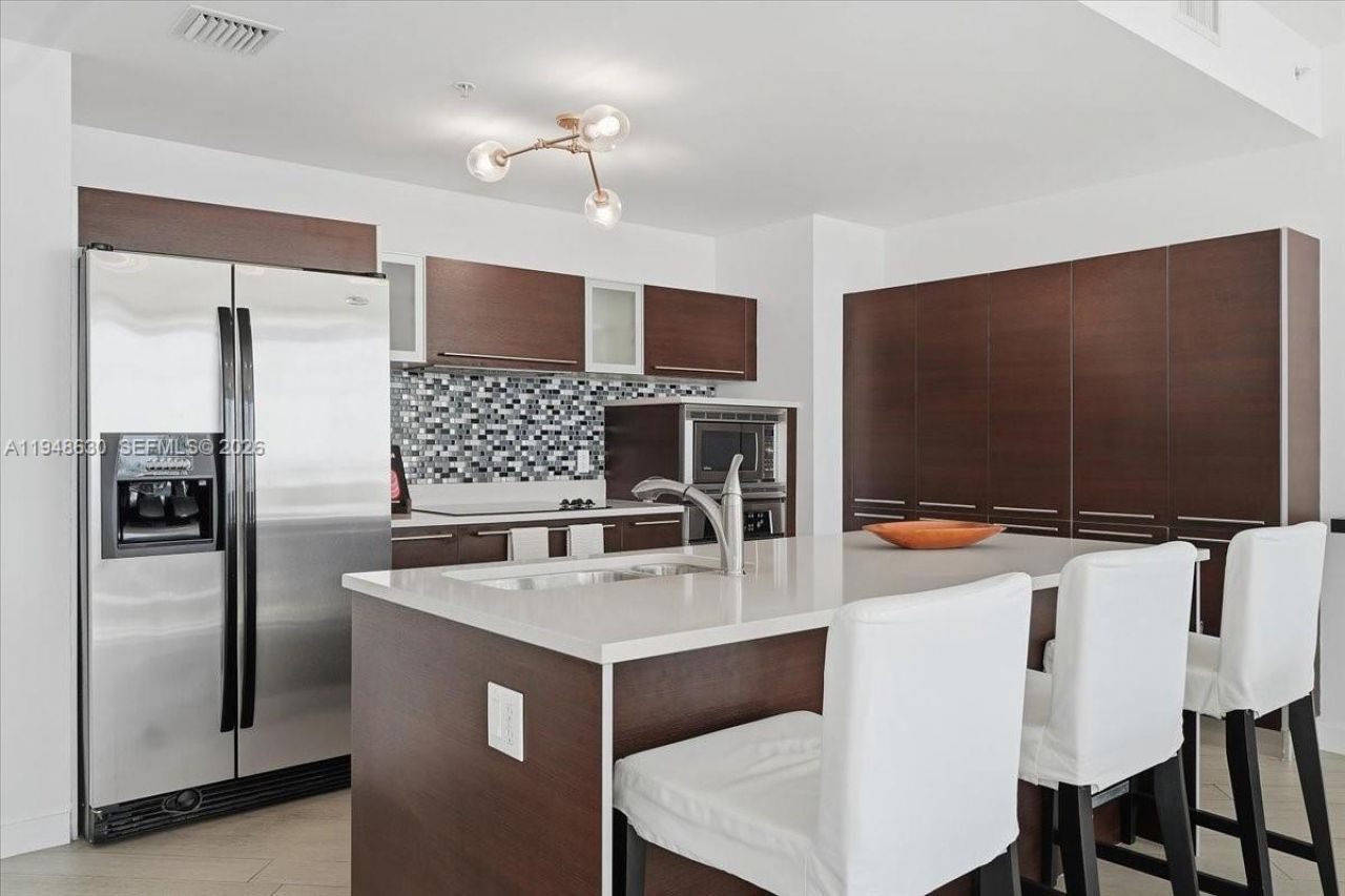 1900 N Bayshore Dr , Unit 1518, Miami, FL 33132 Photo