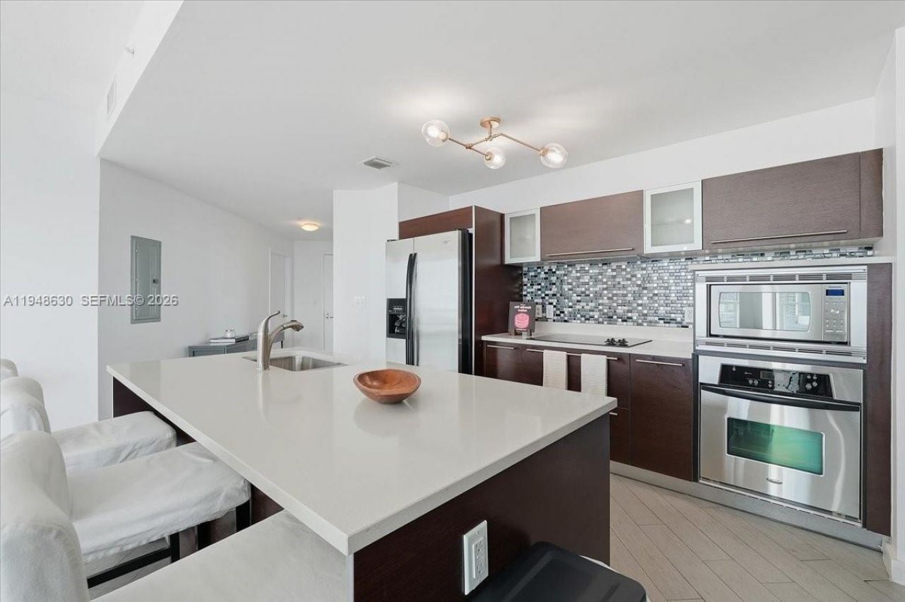 1900 N Bayshore Dr , Unit 1518, Miami, FL 33132 Photo