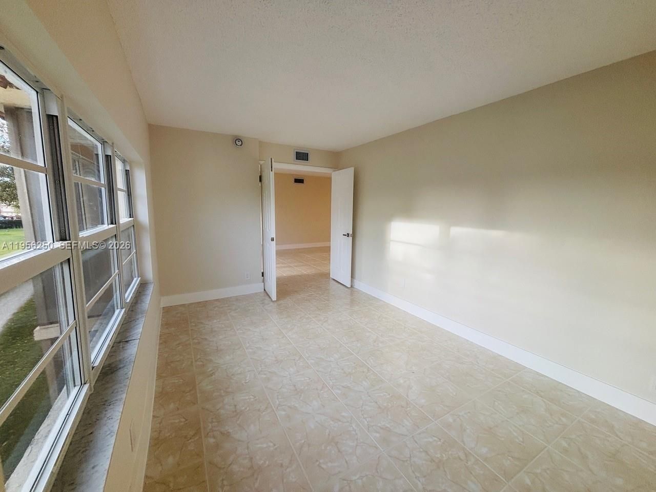 411 S Hollybrook Dr, Unit 305, Pembroke Pines, FL 33025 Photo