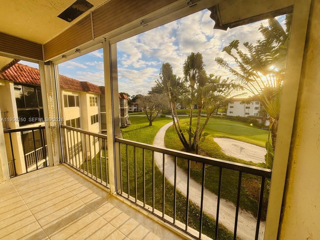 411 S Hollybrook Dr, Unit 305, Pembroke Pines, FL 33025 Photo