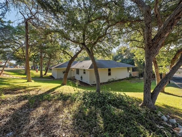 9730 Timberview Drive, Woodway, TX 76712