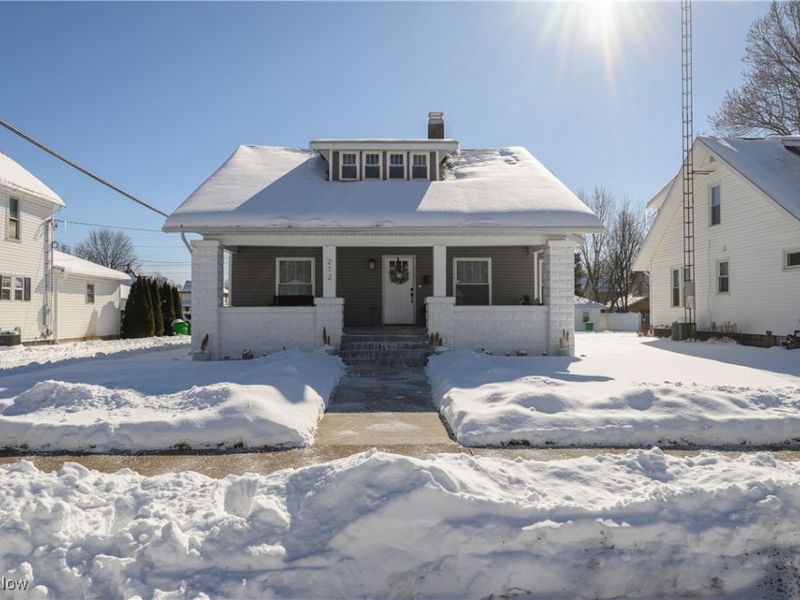 212 E 11th Street, Dover, OH 44622 Photo 1