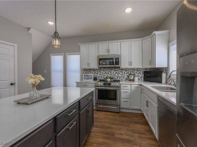 212 E 11th Street, Dover, OH 44622 Photo 7