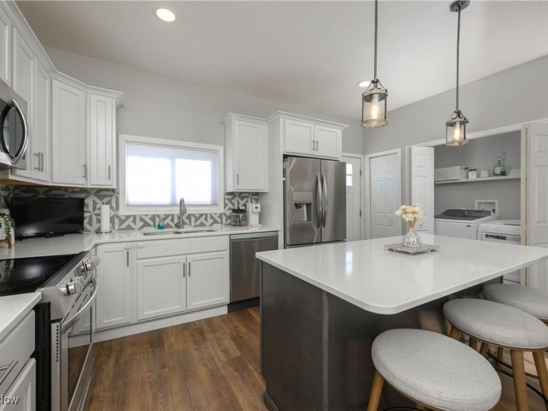 212 E 11th Street, Dover, OH 44622 Photo 8