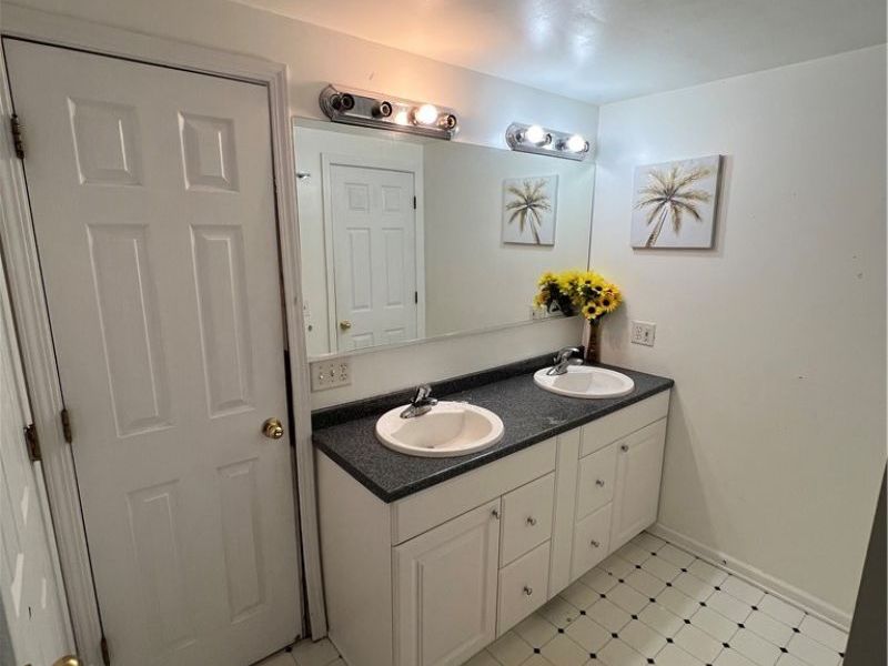 885 Quarry Drive, Cleveland Heights, OH 44121 Photo 27