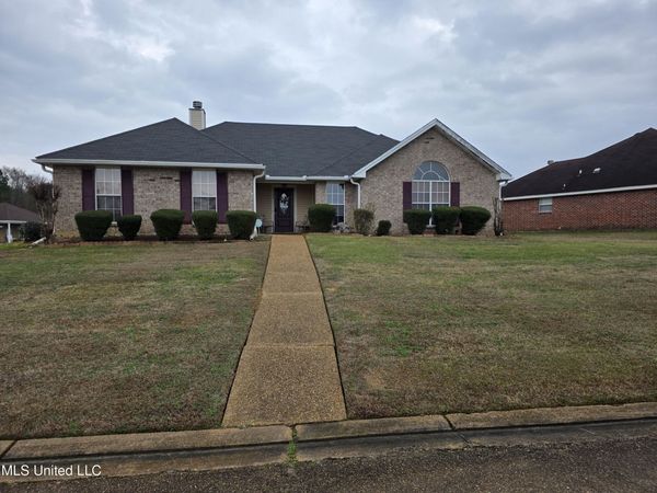 324 Martha Drive, Byram, MS 39272