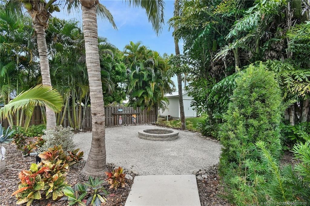 1642 Thumb Point Drive, Fort Pierce, FL 34949 Photo