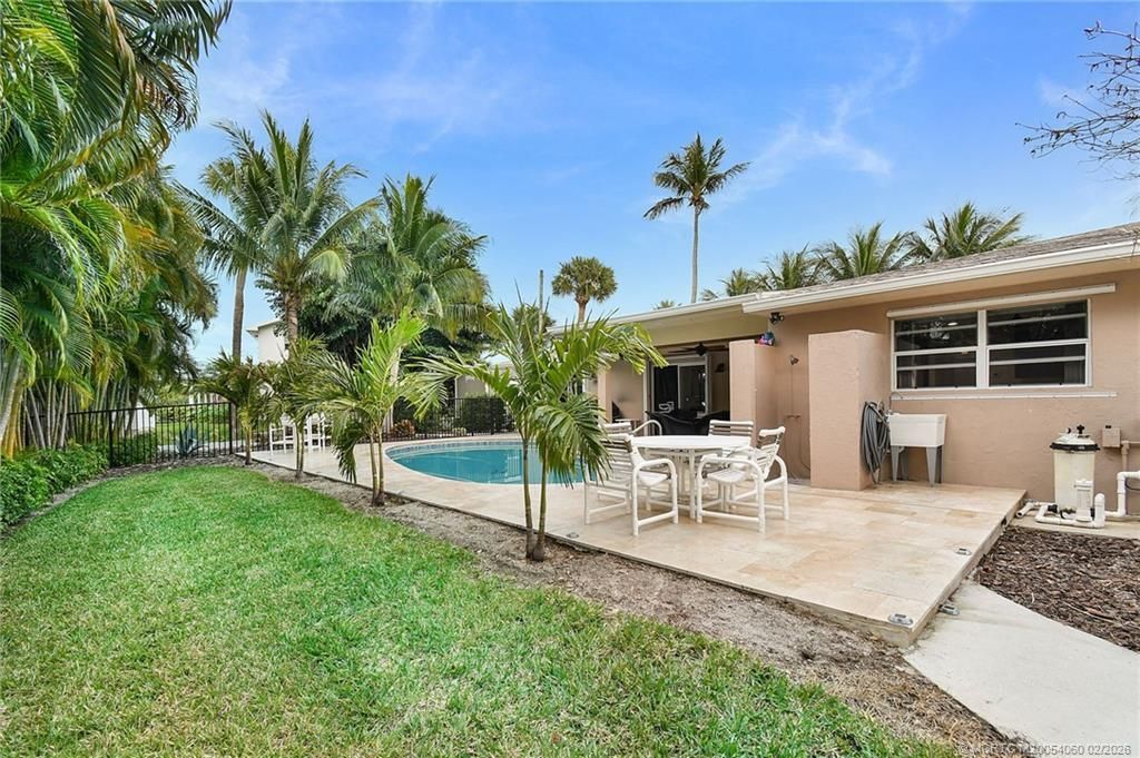 1642 Thumb Point Drive, Fort Pierce, FL 34949 Photo