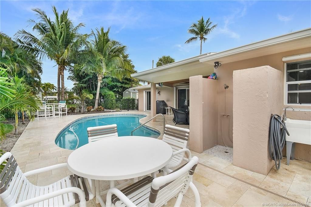 1642 Thumb Point Drive, Fort Pierce, FL 34949 Photo