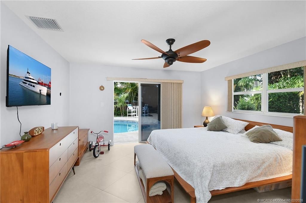 1642 Thumb Point Drive, Fort Pierce, FL 34949 Photo