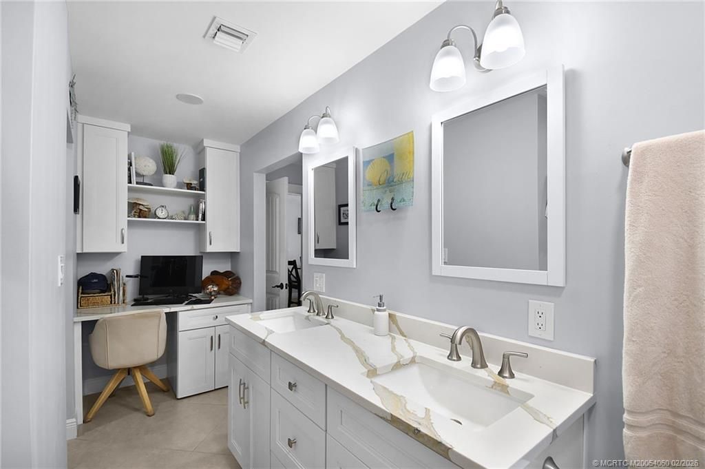 1642 Thumb Point Drive, Fort Pierce, FL 34949 Photo