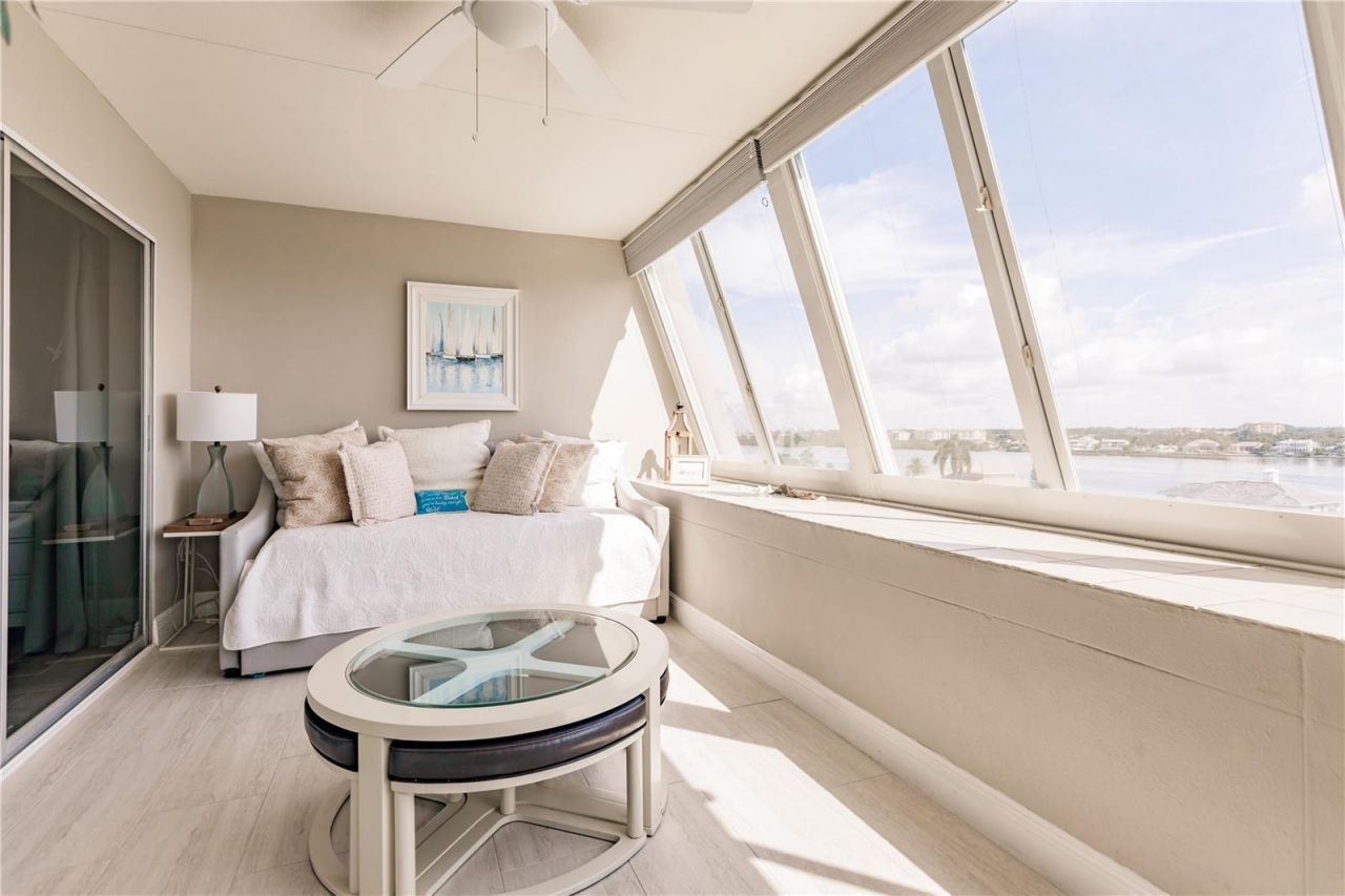 1200 E Peppertree Lane, Unit 602, Sarasota, FL 34242 Photo