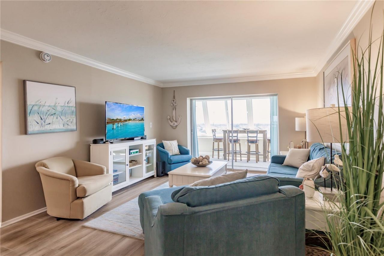 1200 E Peppertree Lane, Unit 602, Sarasota, FL 34242 Photo