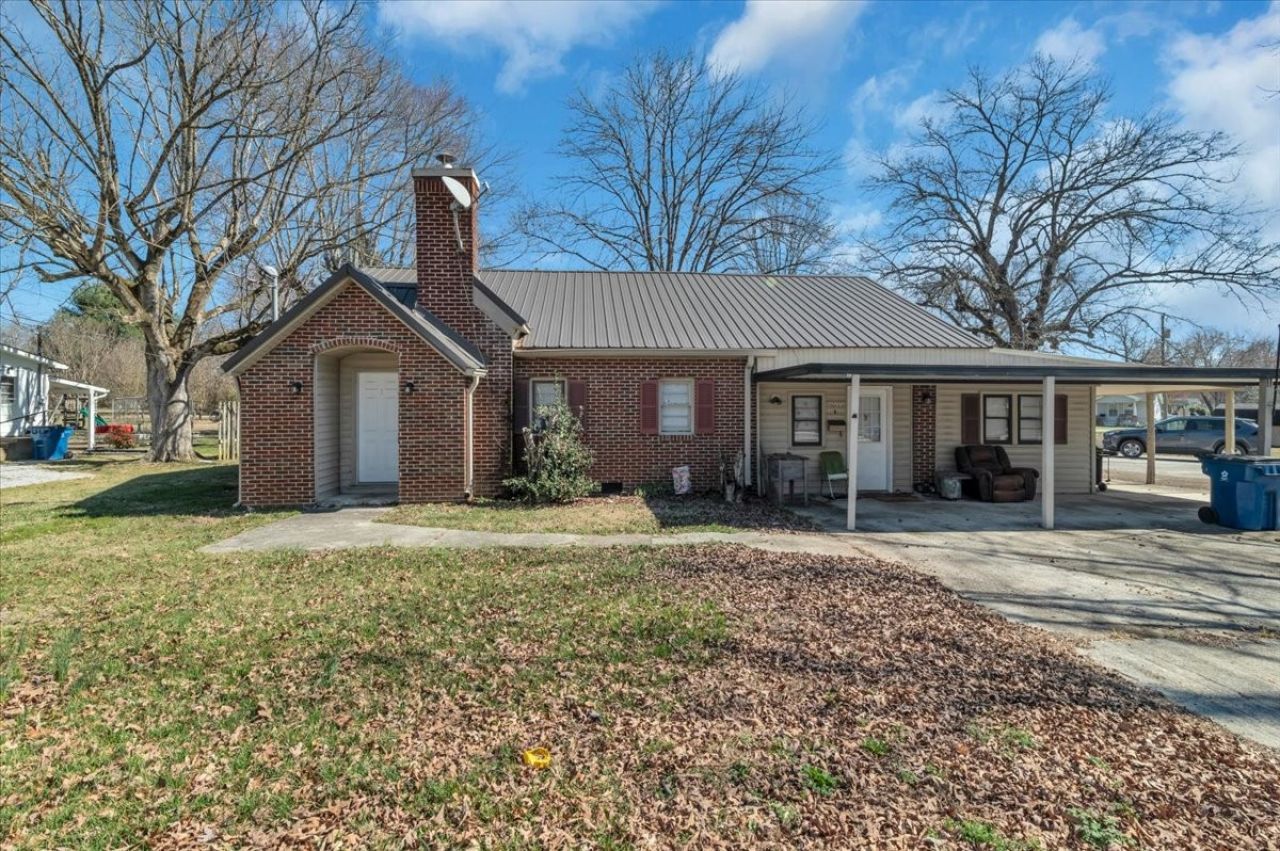 1015 Hills Chapel Rd, Manchester, TN 37355 Main Photo