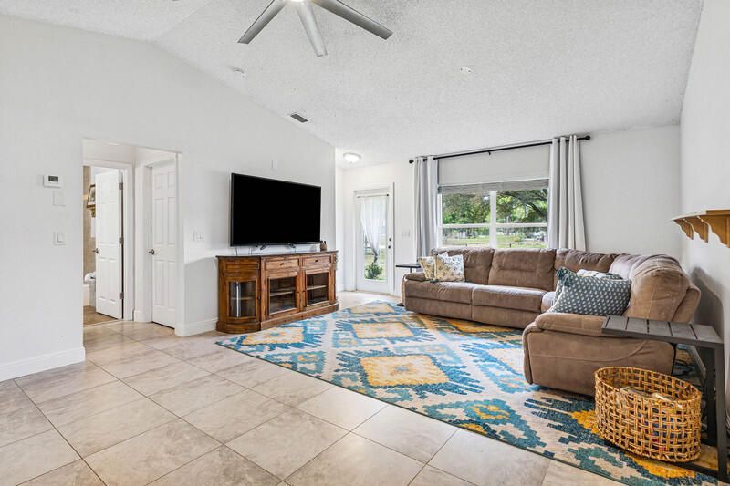 16330 91st Place N, Loxahatchee, FL 33470 Photo