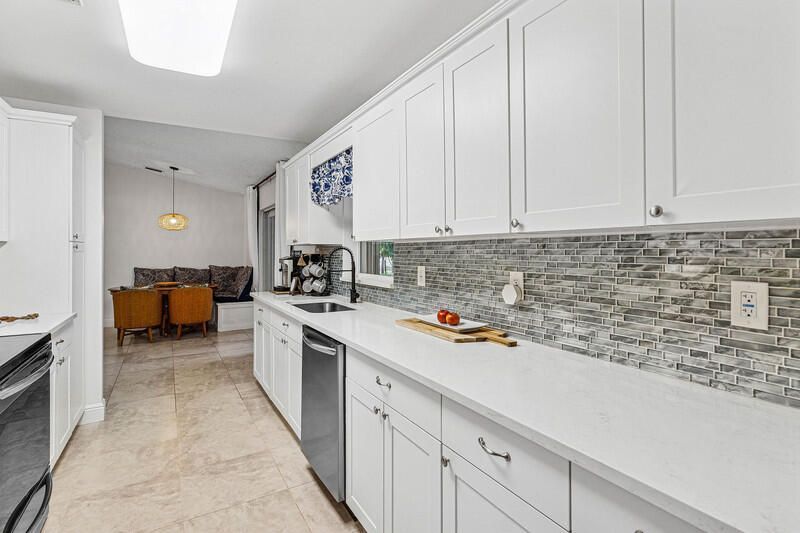 16330 91st Place N, Loxahatchee, FL 33470 Photo