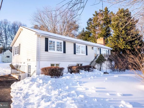 816 UTTERBACK STORE ROAD, GREAT FALLS, VA 22066