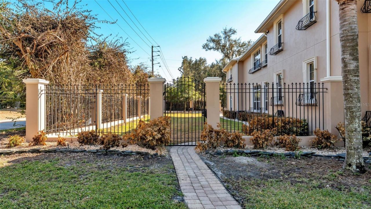 1665 Blue Heron Lane, Lakeland, FL 33813 Photo