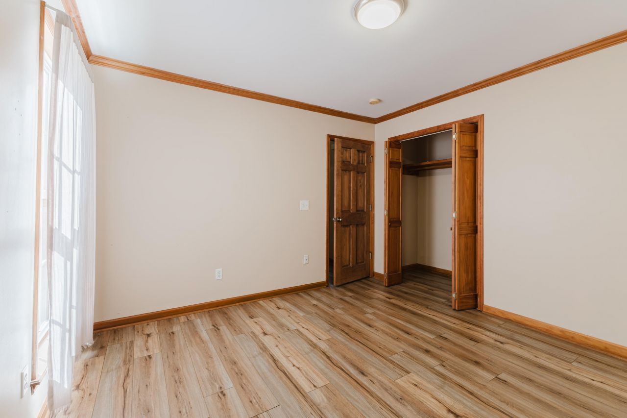 7050 Old State Road Photo 30