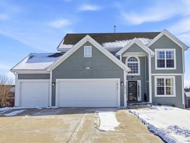 10719 N Manning Court, Kansas City, MO 64157