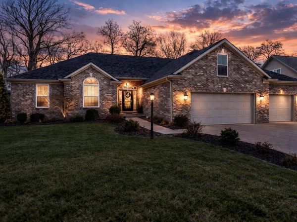 4318 Huntington Ridge Circle, Newburgh, IN 47630