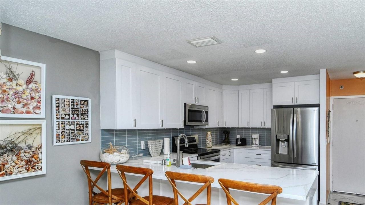 1255 E Peppertree Drive, Unit 101, Sarasota, FL 34242 Photo