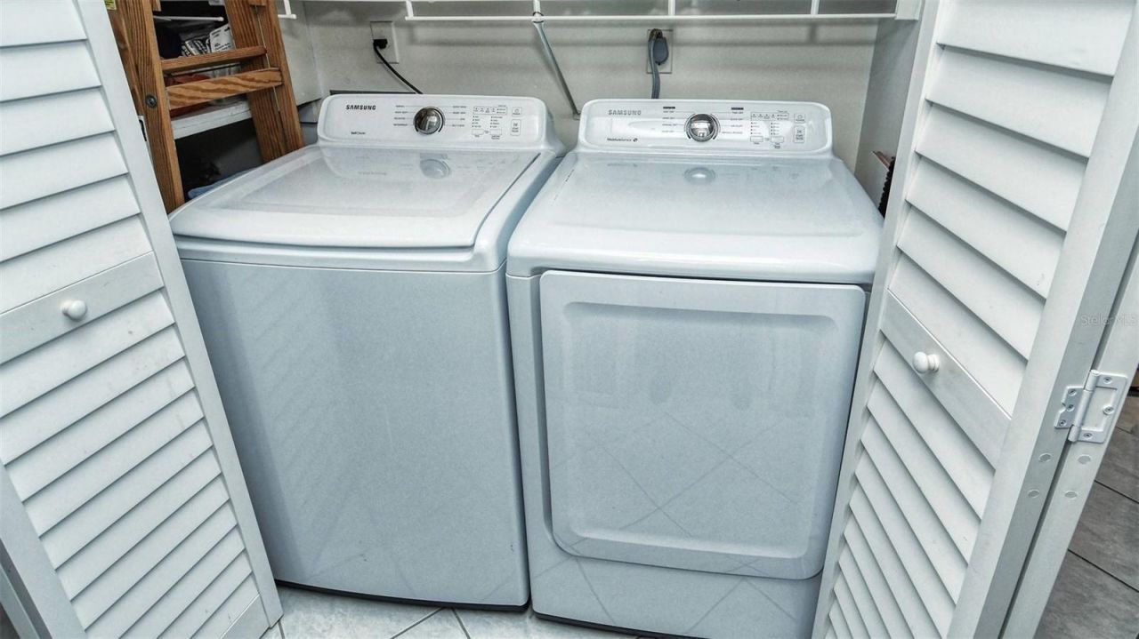 1255 E Peppertree Drive, Unit 101, Sarasota, FL 34242 Photo