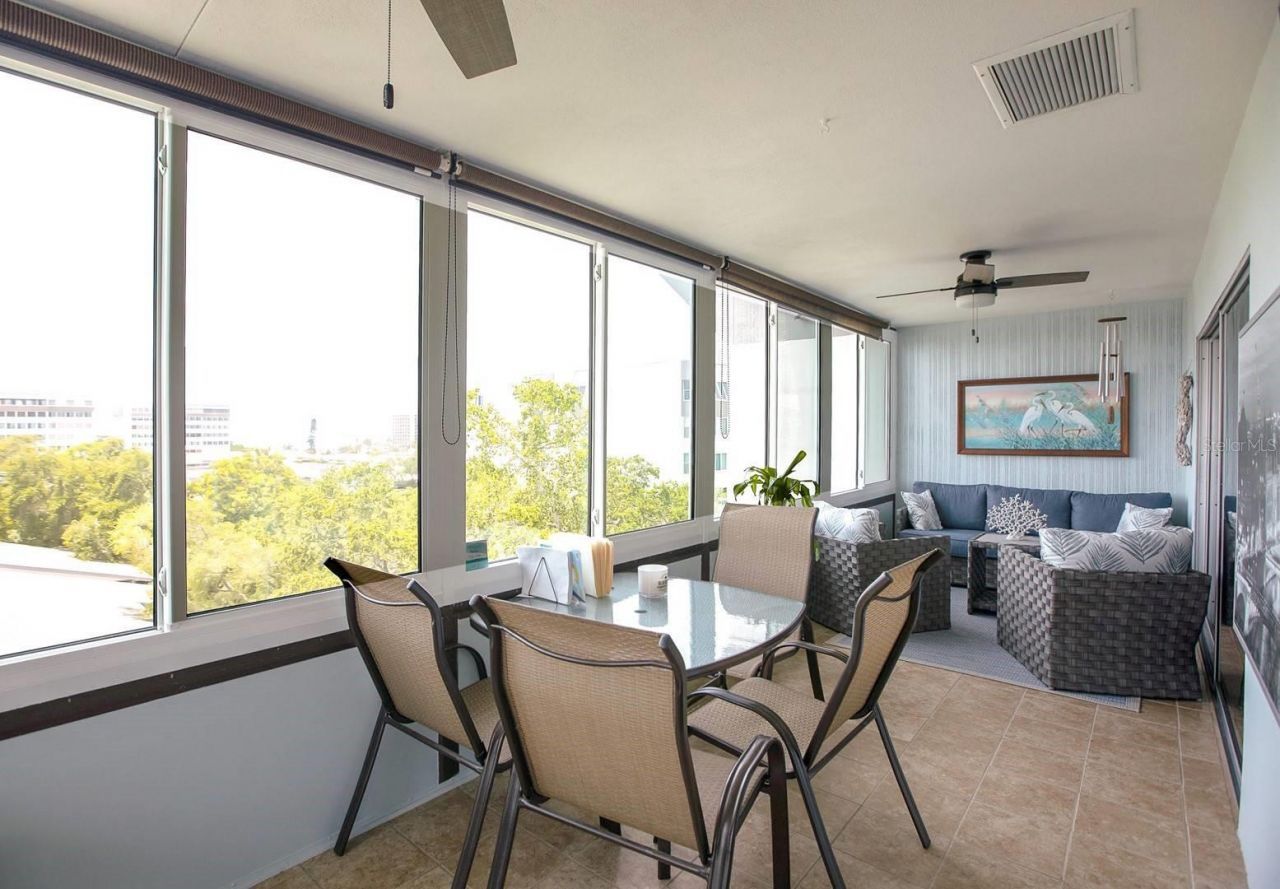 1255 E Peppertree Drive, Unit 501, Sarasota, FL 34242 Photo