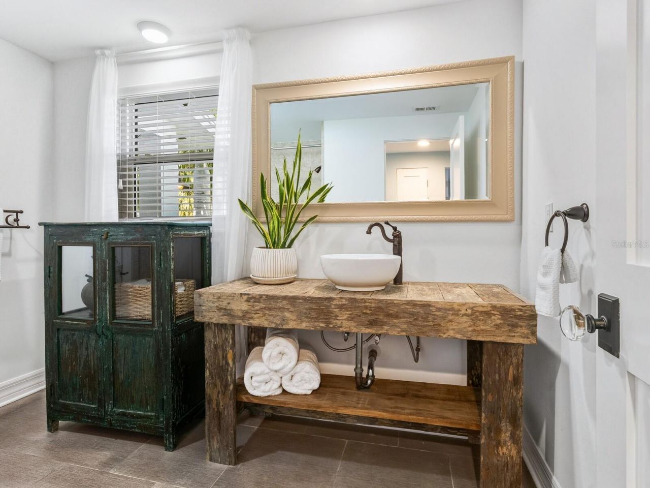 1002 Glebe Lane, Sarasota, FL 34242 Photo