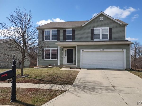 2695 Valley Brook Drive, St Louis, MO 63031