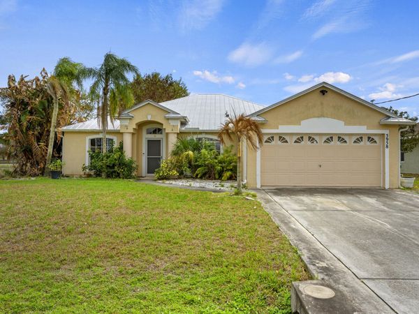 5958 NW Baynard Drive, Port St. Lucie, FL 34986