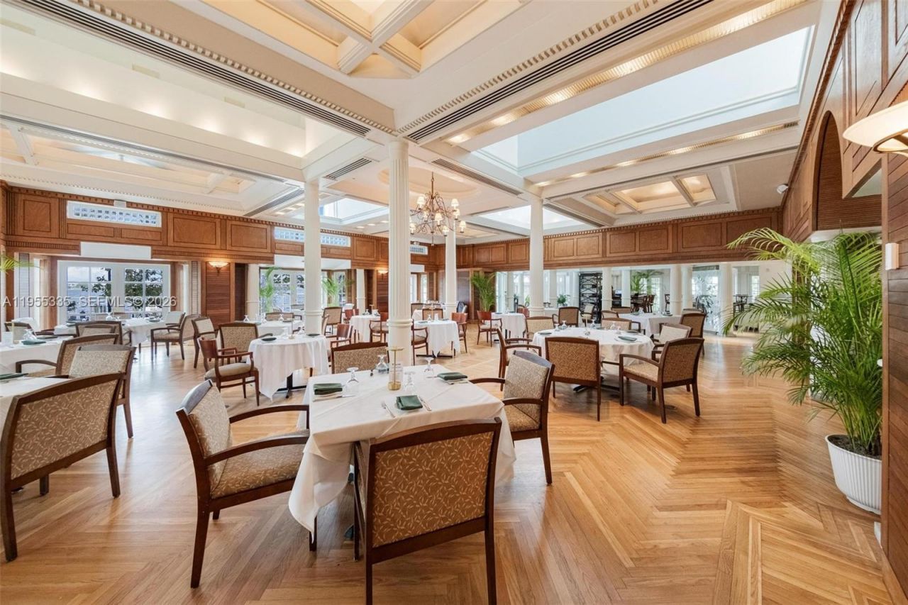 1000 Quayside Ter, Unit 1107, Miami, FL 33138 Photo