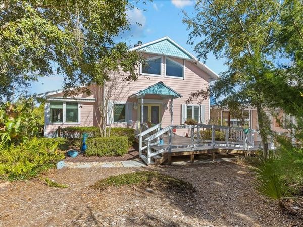 16851 Susan St, Cedar Key, FL 32625